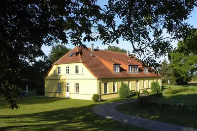 Image de Hochwertige Ferienwohnung in Gingst by Interhome