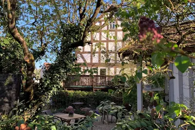 Image de in Bracht mit Garten by Interhome