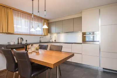 Image de Top Ferienwohnung Breithorn (SkiIn/SkiOut) by Interhome