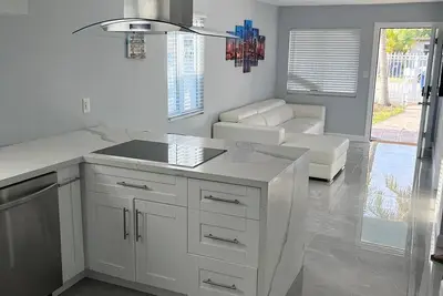 Image de 2-bedroom house Just renovated in Miami