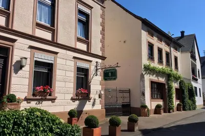 Image de Appartement in Minheim mit Terrasse oder Balkon by Interhome