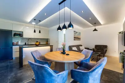 Image de Luxus-Wohnung Riela by Interhome