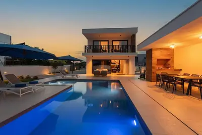 Image de Ferienvilla \"Villa Piano\" mit eigenem Pool by Interhome