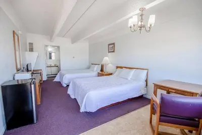 Image de Budget-Friendly Room Perfect for Road Trippers w/ Free Parking
