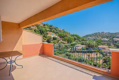 Image de Sainte Maxime - Bel Appartement Sur Le Golf