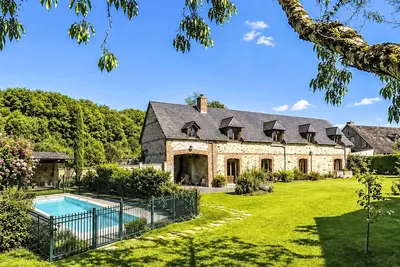 Image de \"Les gîtes de Soleil Mapou\" by Interhome