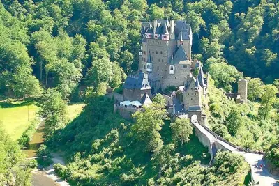 Image de Gesamte Wohnung in Pommern by Interhome