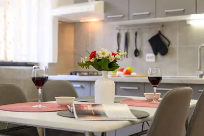 Image de Gemütliche Ferienwohnung 5 by Interhome