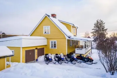 Image de Gemütliches Ferienhaus in der Wildnis Lapplands by Interhome