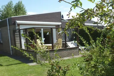 Image de \"De Blenck\" mit privatem Garten und Terrasse by Interhome