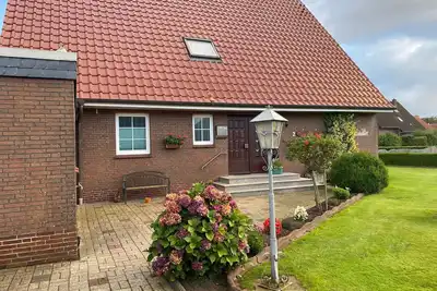 Image de Geräumige Ferienwohnung mit Garten und Grill by Interhome