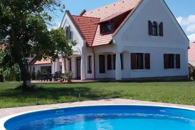 Image de Hétkanyar Vendégház by Interhome