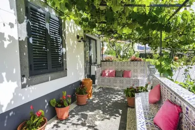 Image de Luxuriöses Haus der Leidenschaft by Interhome