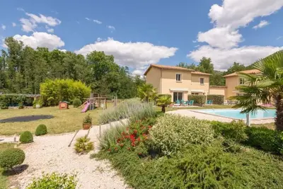 mit Privatpool in Gagnieres by Interhome