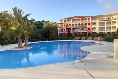 Image de Französische Riviera - Les Issambres T2 für 4 Personen am Meer by Interhome