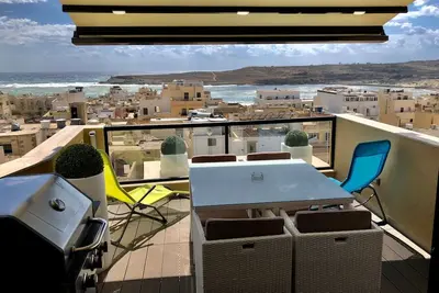 Image de Klimatisierte Wohnung mit Grill und Terrasse by Interhome
