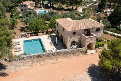 Image de Aresti Mountain Resort Villa Ira mit privatem Pool by Interhome