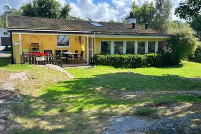 Image de Modernes Haus in der Nähe von Strand und Golf in Halmstad by Interhome