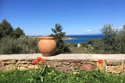 Image de Charmante Villa mit Meerblick - 300m. vom Strand entfernt by Interhome