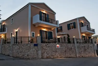 Image de Schönes Haus in Panormos mit kleinem Garten by Interhome