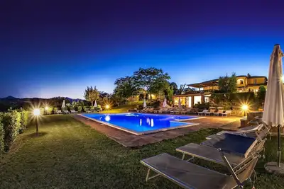 Image de Sanguineto' Wohnung mit Schwimmbad by Interhome