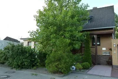 Image de Ruhige Ferienwohnung mit Balkon und Parkplatz by Interhome