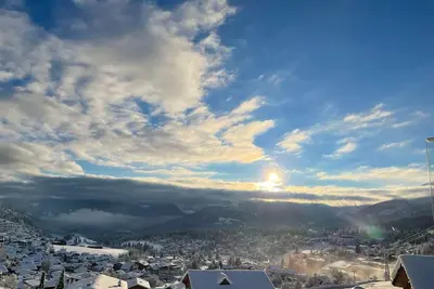 Image de Luxuswohnung mit direktem Zugang zur Skipiste by Interhome