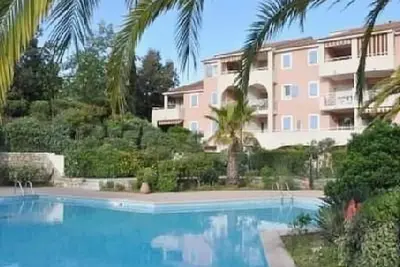 Image de Aufenthalt im Golf von Saint-Tropez by Interhome
