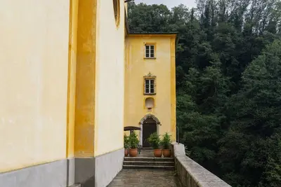 Image de \"Palazzo Branca\" mit Blick auf den See. by Interhome