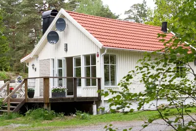Image de Wunderschönes Haus in einer fantastischen Natur am Meer by Interhome