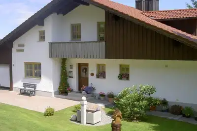 Image de Haus Annemarie by Interhome