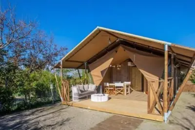 Image de Gemütliches Safarizelt mit Grill und Garten by Interhome