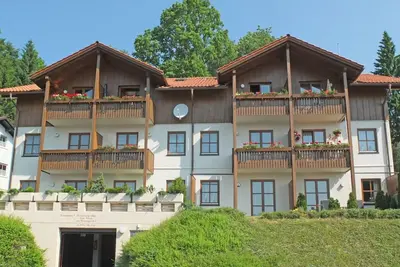 Image de mit Balkon und schöner Fernsicht by Interhome