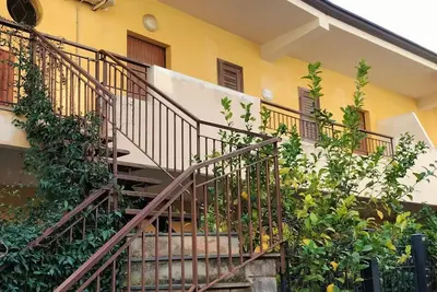 Image de 'Entire' mit Terrasse by Interhome