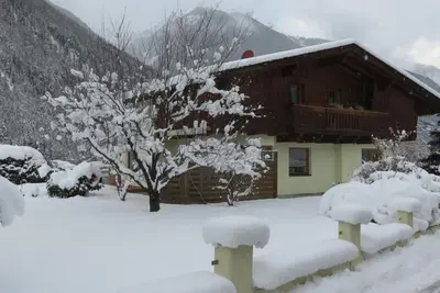 Image de Appartement Elena by Interhome