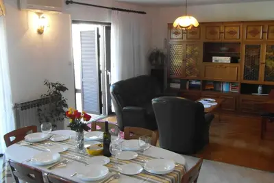 Image de Wohnung mit großer Terrasse by Interhome