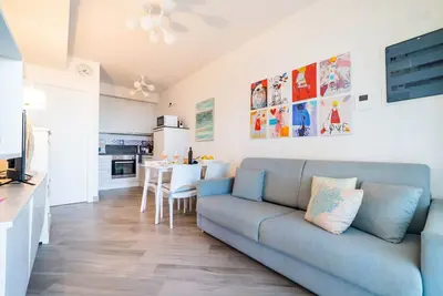 Image de Perla Abernathy - Haus mit Pool und Garten by Interhome