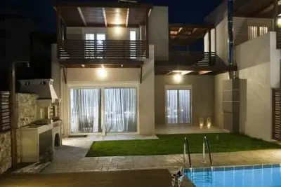 Image de Charmantes Ferienhaus in Archangelos mit großem Balkon by Interhome