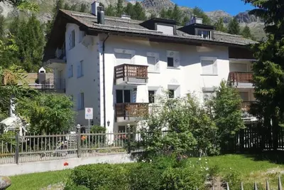 Image de 4 Bettwohnung Üerts by Interhome