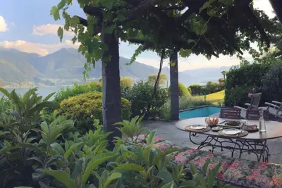 Image de Casa Nespole, Familiennest mit Seesicht by Interhome