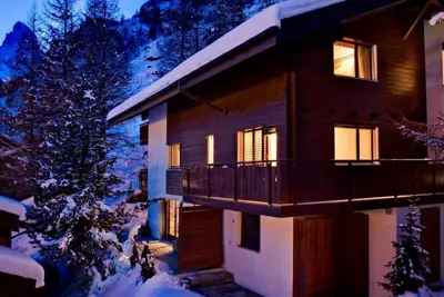 Image de Freistehendens Chalet Zen Zermatt an bester Lage by Interhome