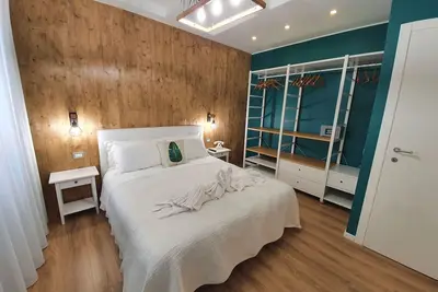 Image de Deluxe Apartment mit privatem Balkon by Interhome