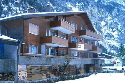 Image de gegenüber den Staubbach Wasserfällen by Interhome