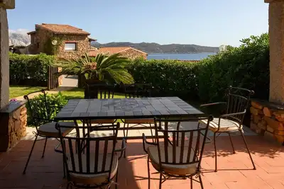 Image de Blue Dawn. Eindrucksvolle Meersicht Coda Cavallo by Interhome