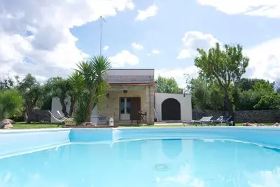 Image de Landhaus in Ostuni mit privatem Pool by Interhome