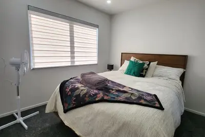 Image de Cosy & Contemporary Airport Retreat