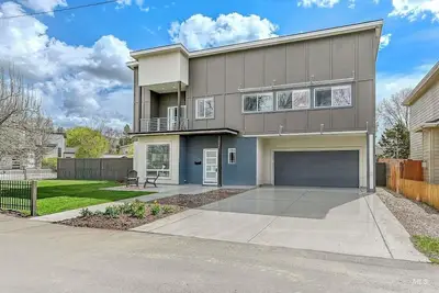 Image de Contemporary Boise-East End 5 Bedroom Home