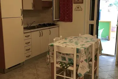 Image de 'Carla Gold' mit Wallbox by Interhome