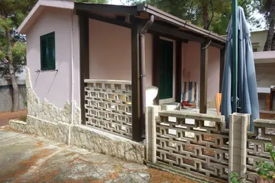 Image de Orchideen-Ferienwohnung mit überdachter Veranda by Interhome