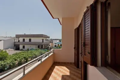 Image de Helle Wohnung in Santa Maria al Bagno by Interhome